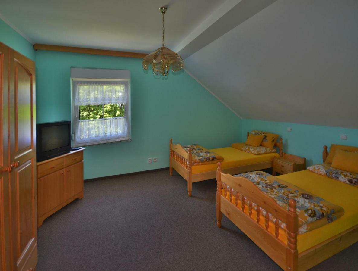 Pension Eric Ostrov  Extérieur photo
